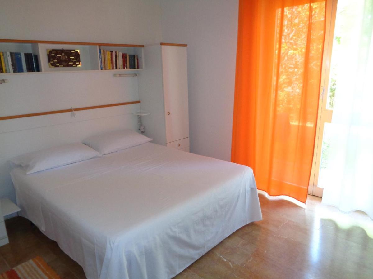 Le Gardenie Da Fil Bed & Breakfast Бордихера Екстериор снимка